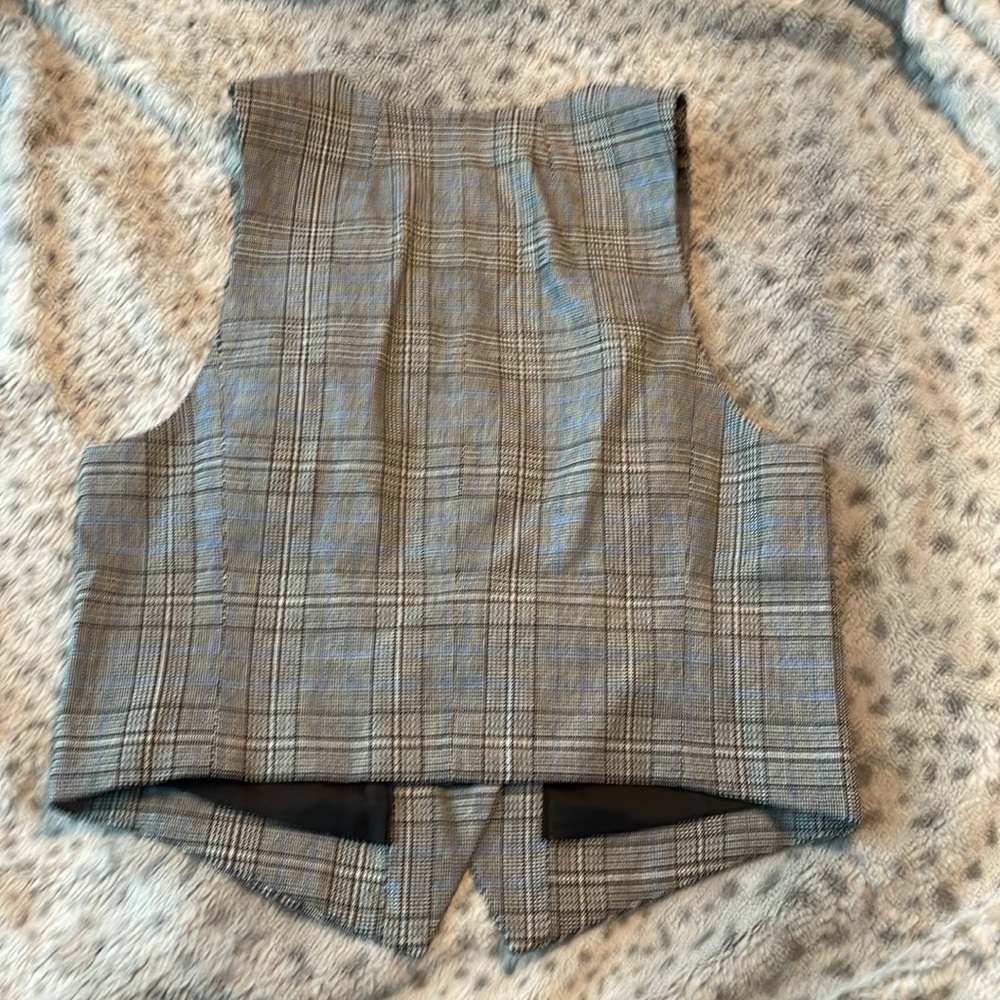 Madewell Waisted Vest in Yarn-Dye - Picture 10 of 10